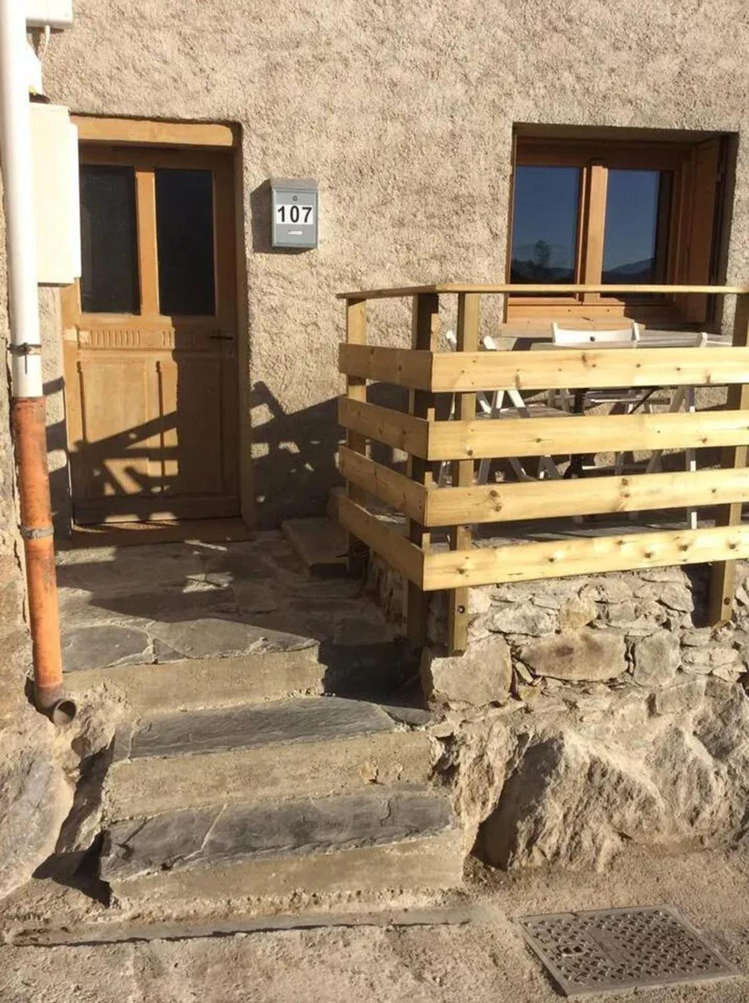 Chalet Confortable A Ascou Avec Vue Sur La Montagne מראה חיצוני תמונה